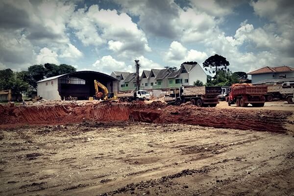 Portfólio Kochinski Terraplenagem em Curitiba, Escavação em Curitiba, Compactação de Solo em Curitiba, Ampliações em Curitiba, Fundação em Curitiba, Acabamentos em Curitiba, Limpeza de Terreno em Curitiba